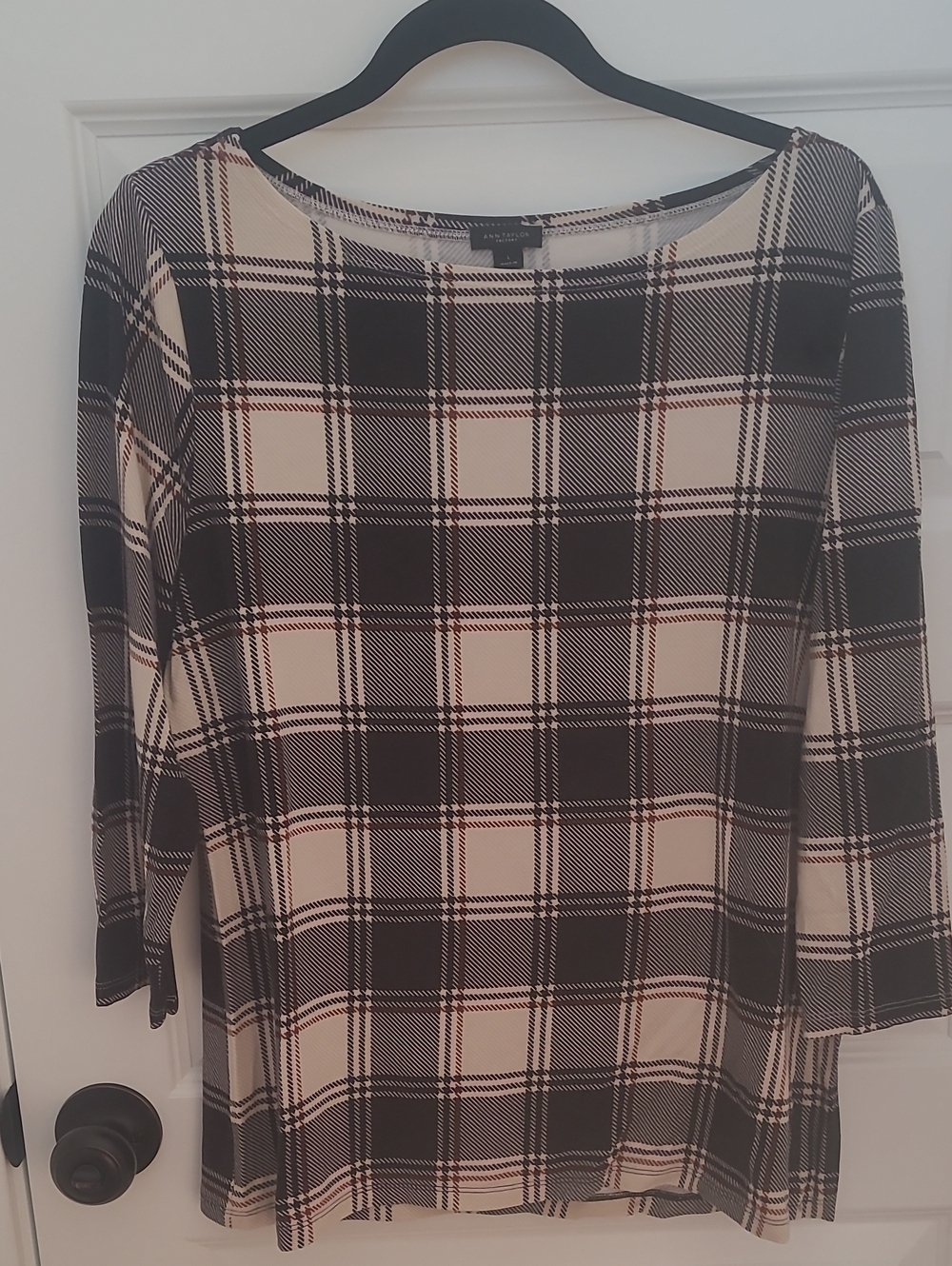 Ann Taylor Factory 3/4 Sleeve Boatneck Plaid Top. Size Large